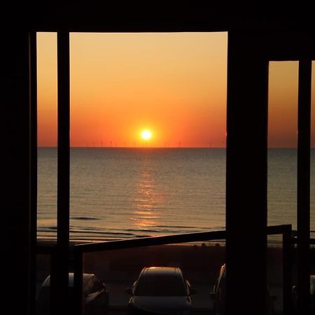 Strandhuis เอ็กมอนด์อานเซ ภายนอก รูปภาพ